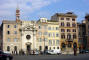 DSC01169_Rome_Piazza_Farnese_web.jpg (240478 bytes)
