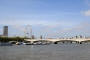 0505_london_060_web_thames.jpg (46495 bytes)