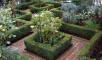 pic_0064_notting_hill_houses_front_garden_web.jpg (260550 bytes)