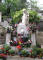 paris0705_342_p_lechaise_chopin_web.jpg (163107 bytes)